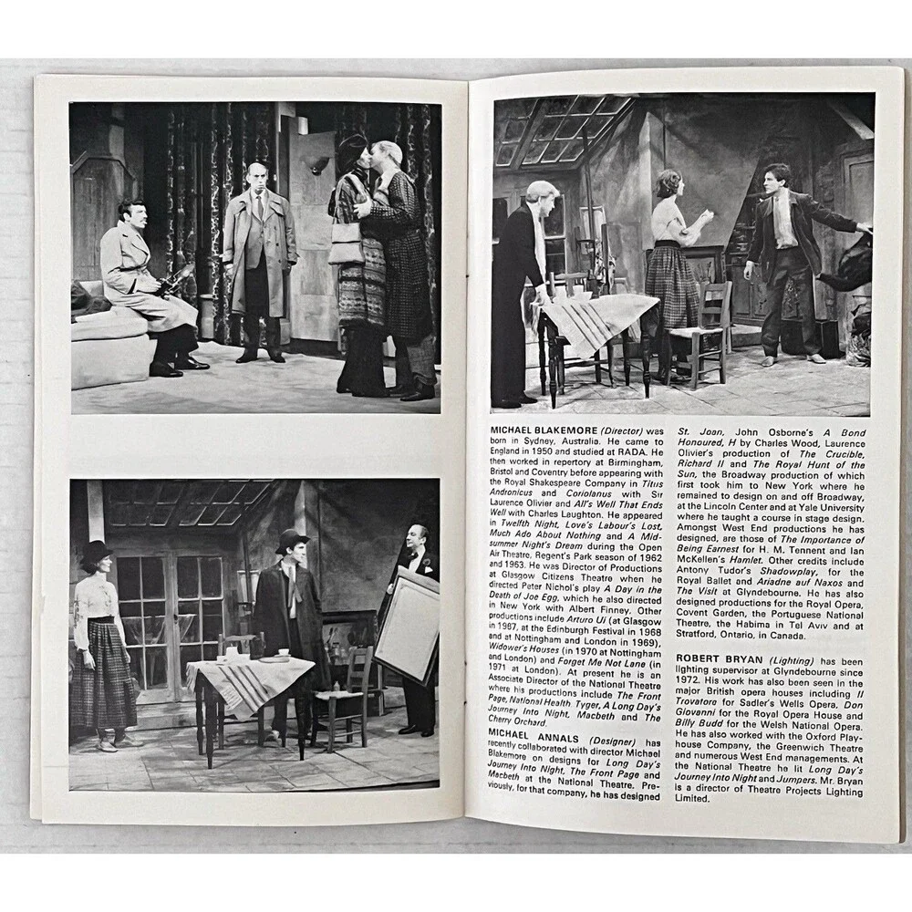 Vintage 1973 Phoenix Theatre Design for Living Noël Coward Programme London